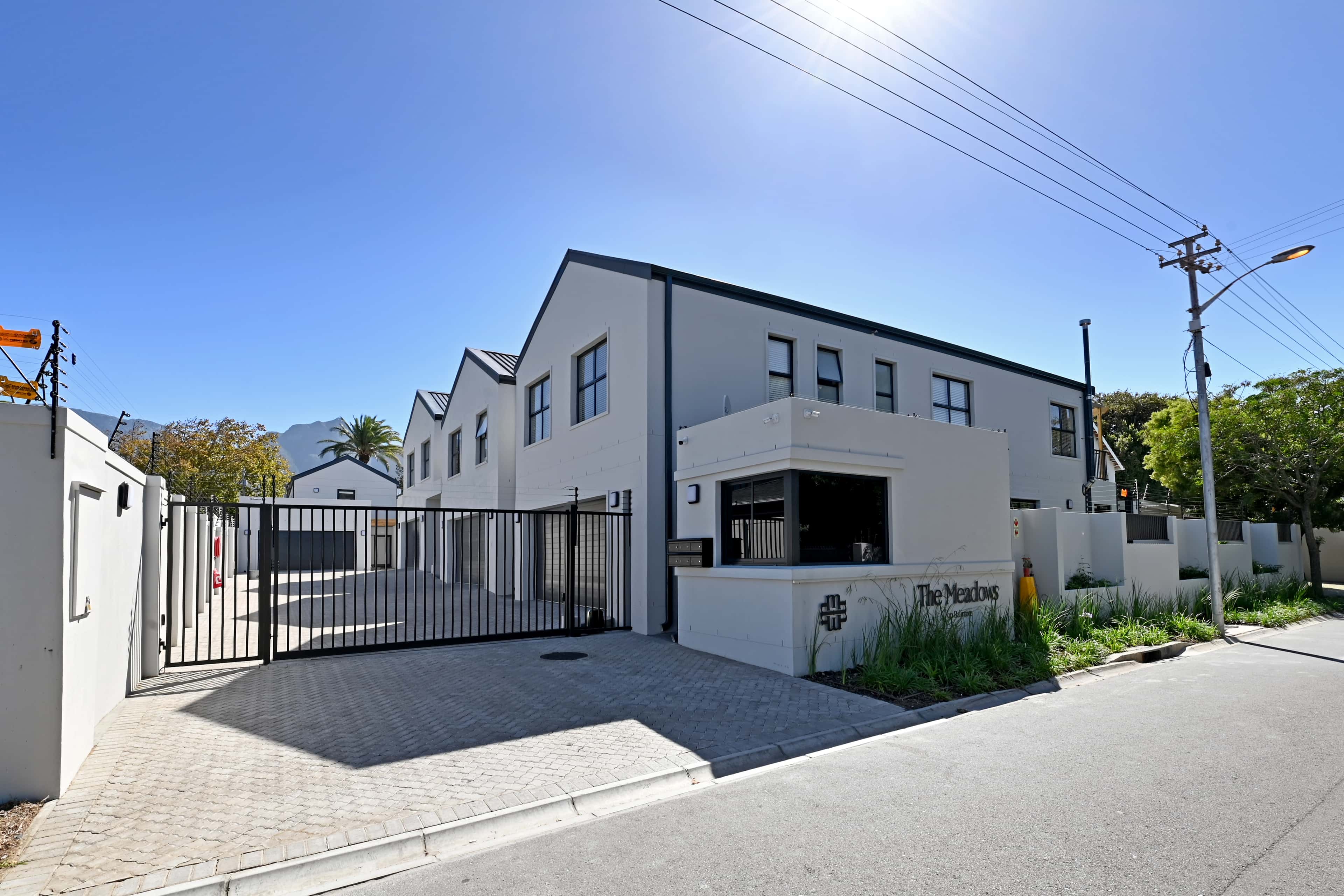 Stylish Urban Sanctuary on the Silver Mile
